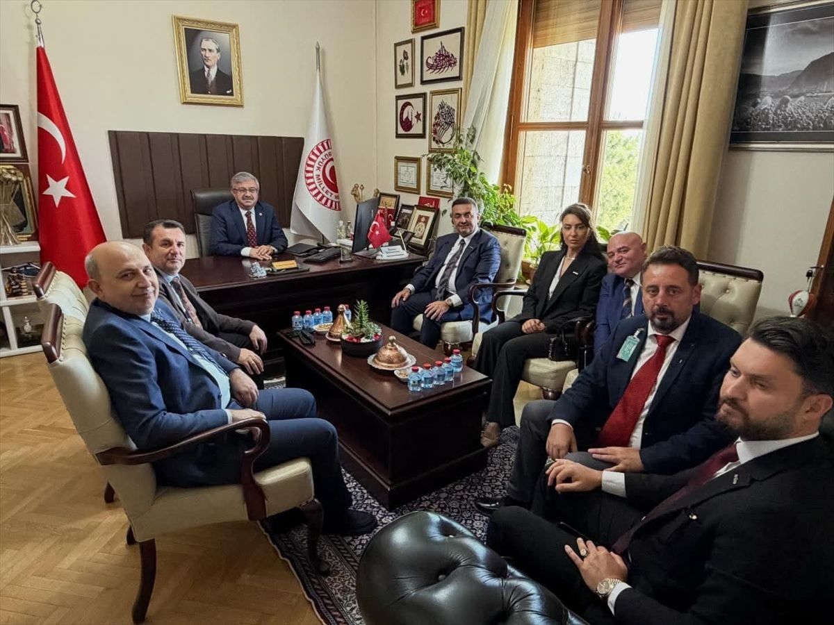 Afyonkarahisarlı iş insanları Ankara'da temaslarda bulundu