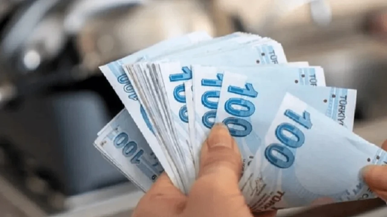 EN DÜŞÜK EMEKLİ MAAŞI ZAM FARKI ÖDEMELERİ | Emekli maaşı zam farkı ödemeleri ne zaman yatacak?