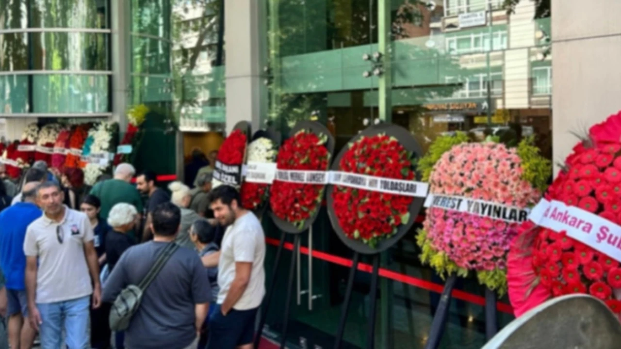 Ünlü şairin cenazesinde Kılıçdaroğlu'na şok; Çelengi kabul edilmedi