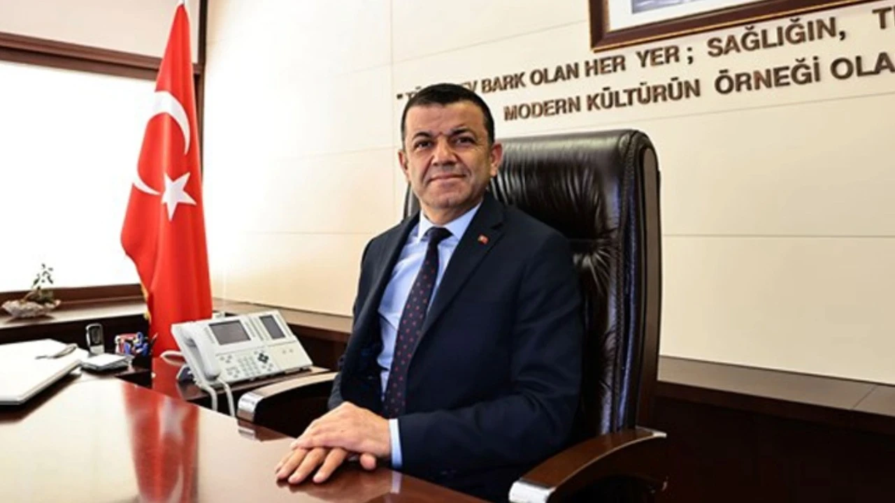 Denizli Büyükşehir Belediyesi ve 14 ilçe belediyesi CHP'den istifa etti