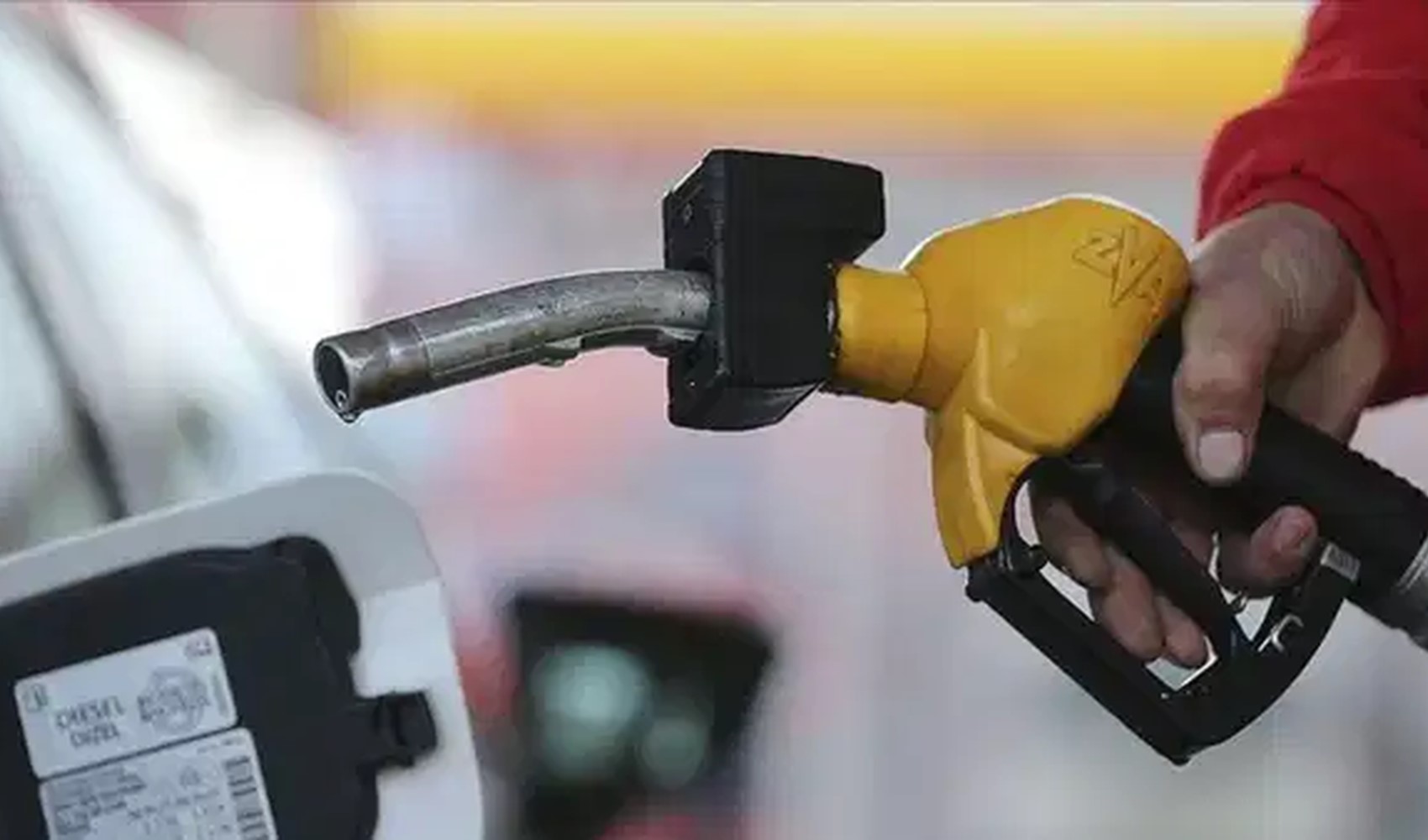 Motorin fiyatlarında yeni rekor: Son bir haftada üçüncü zam yaşandı