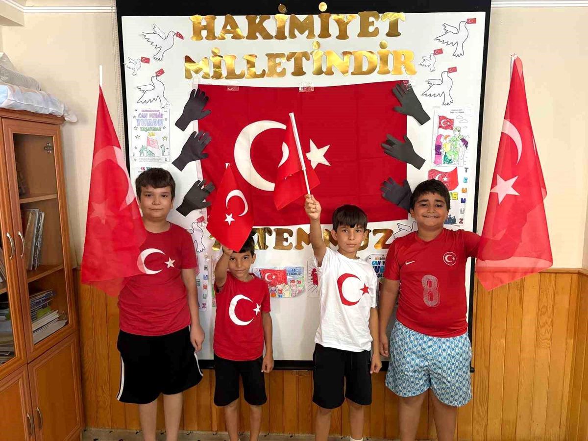 Anamur'da Yaz Kur'an Kursu öğrencilerine 15 Temmuz ruhu anlatıldı