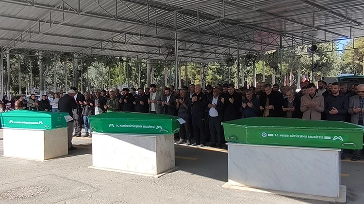 Mersin'de 4 kuzenin öldüğü kazada sürücü hakim karşısında: Yayaları görmedim