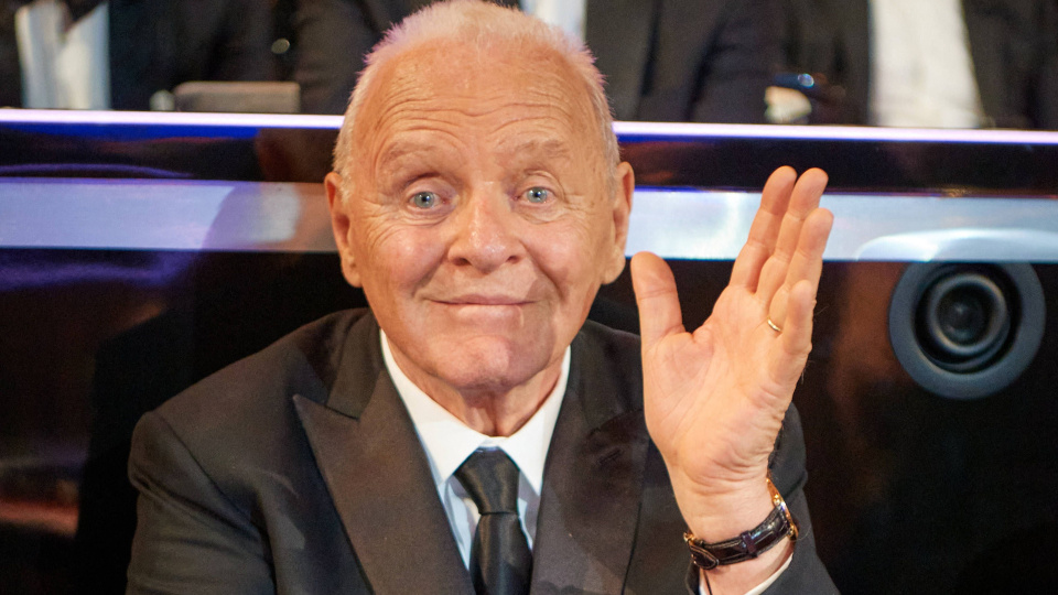 88 yaşındaki Anthony Hopkins plak şirketiyle anlaşma imzaladı