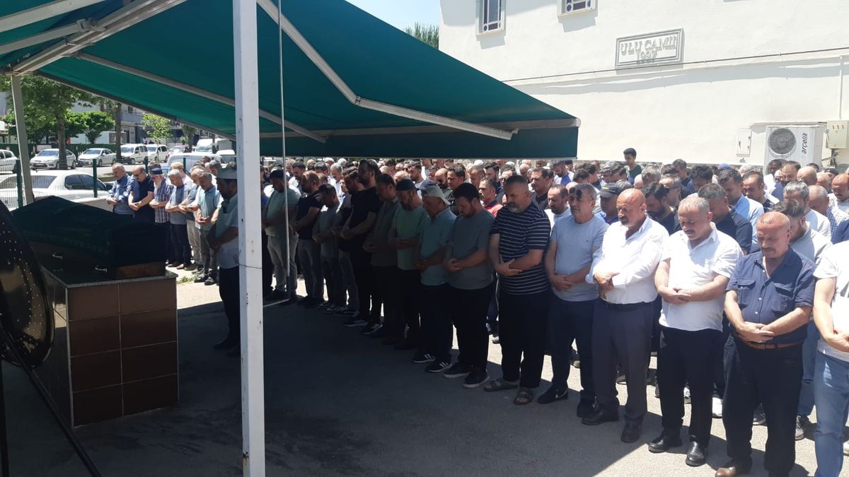 Baba evde ölü bulundu, SMA'lı oğlunun bağlı olduğu cihazın da fişinin çekili olduğu belirlendi