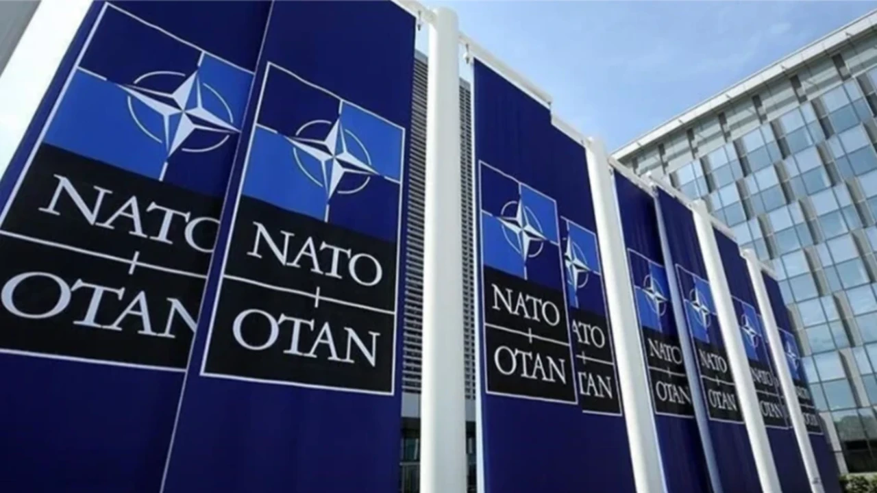 NATO 'akreditasyon krizi'nde topu Ankara'ya attı