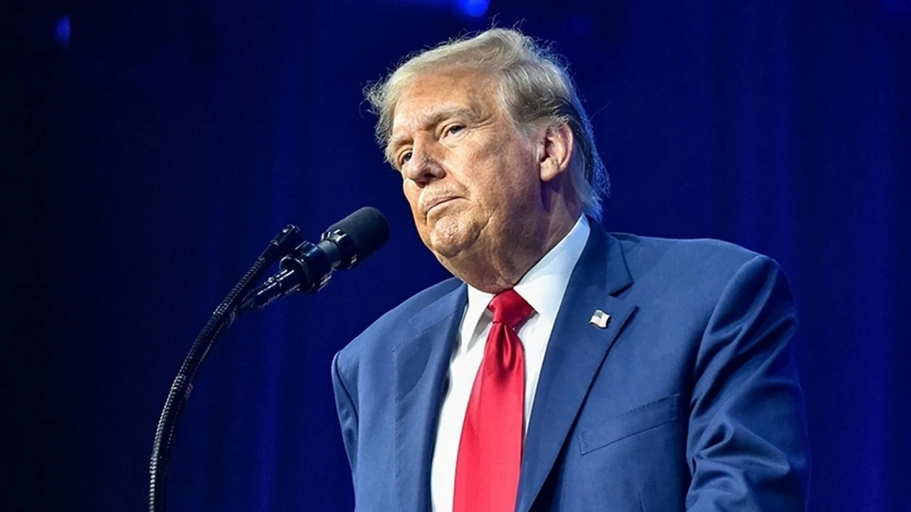 Trump, "İran'a 300 milyar dolar verilecek" iddiasını reddetti