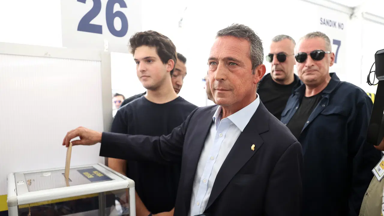 Ali Koç'tan Fenerbahçe camiasına birleşme mesajı: 'Birlik ve beraberliğin oluşmasının tam zamanı'