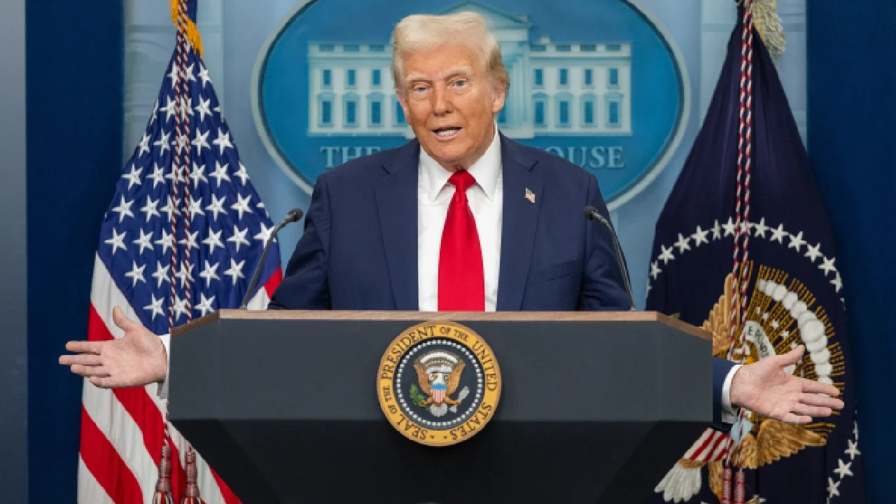 İran duyurdu: Hürmüz Boğazı kapatıldı! Trump: 47 yıl boyunca cezasız kaldı