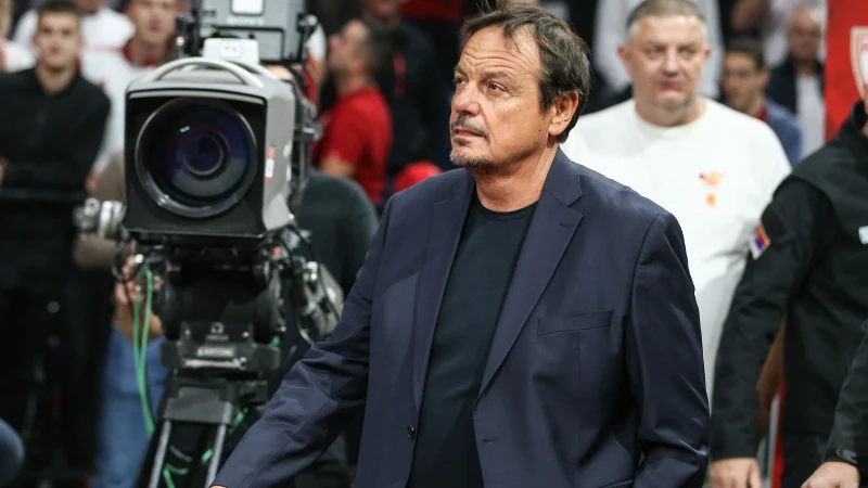 Ergin Ataman'dan Olympiakos taraftarına cevap: Türk olmaktan gurur duyuyorum