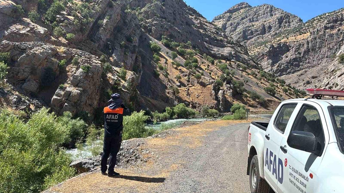 Şırnak'ta kayıp genci arama çalışmaları 7'nci gününde