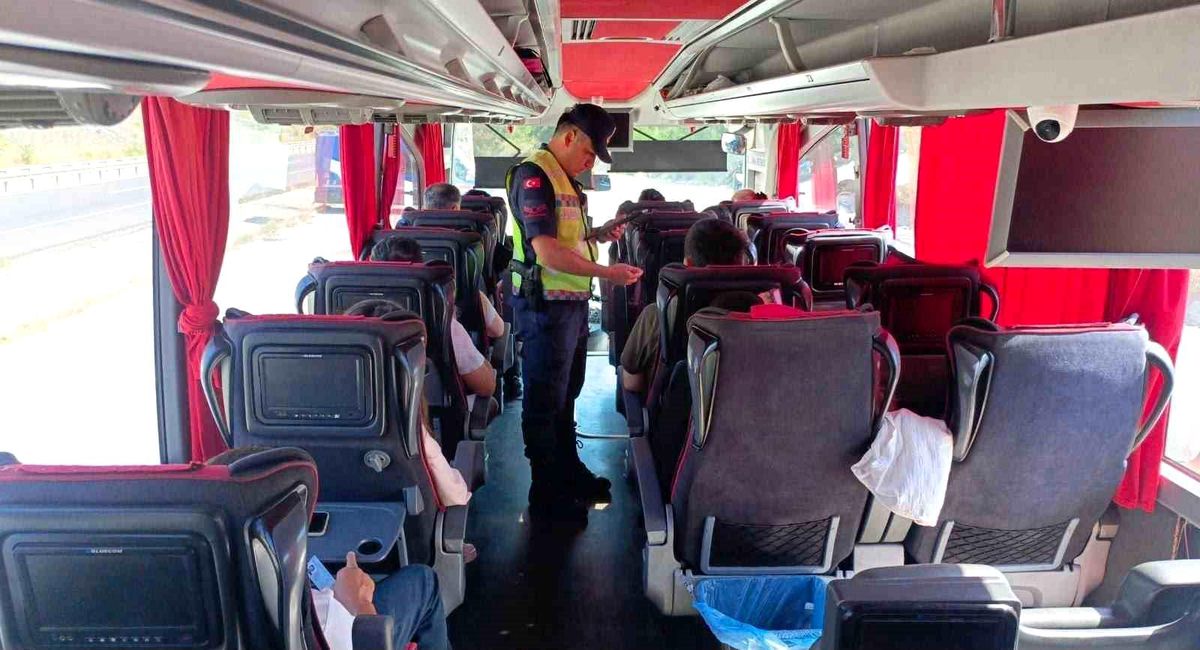 Bilecik'te jandarmadan geniş çaplı denetim: 38 bin 995 TL ceza uygulandı