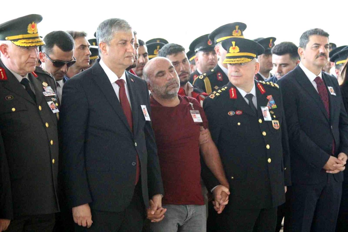 Şehit Jandarma Uzman Çavuş Samet Karabulut Adana'da toprağa verildi