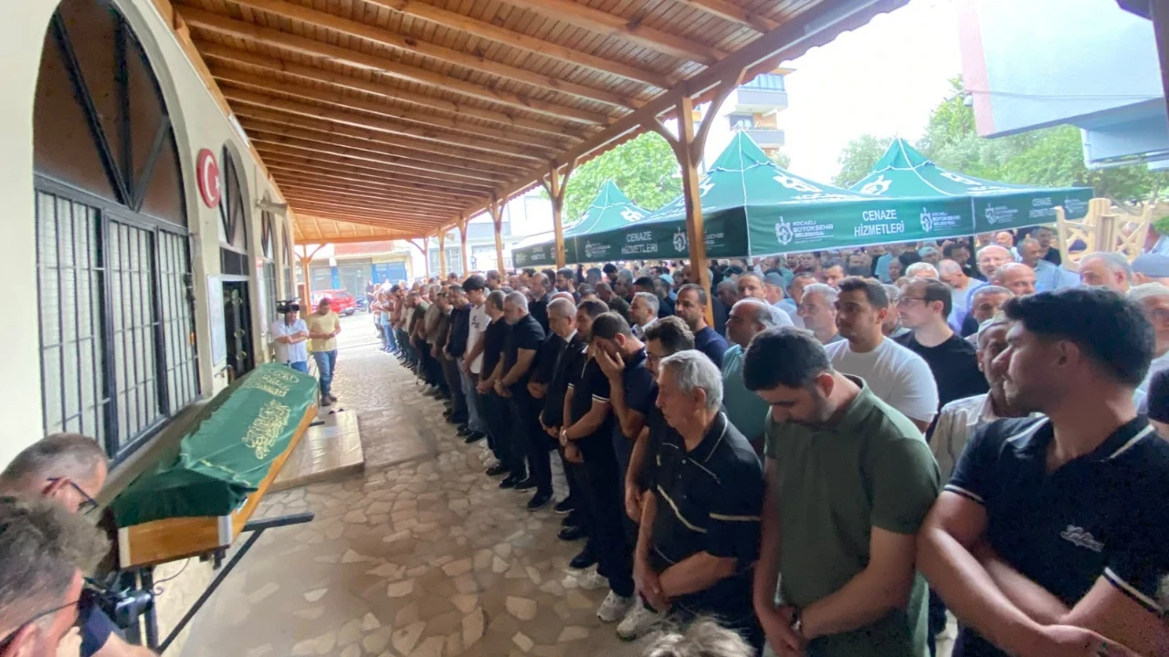 Gemi saldırısında ölen Türk personel son yolculuğuna uğurlandı