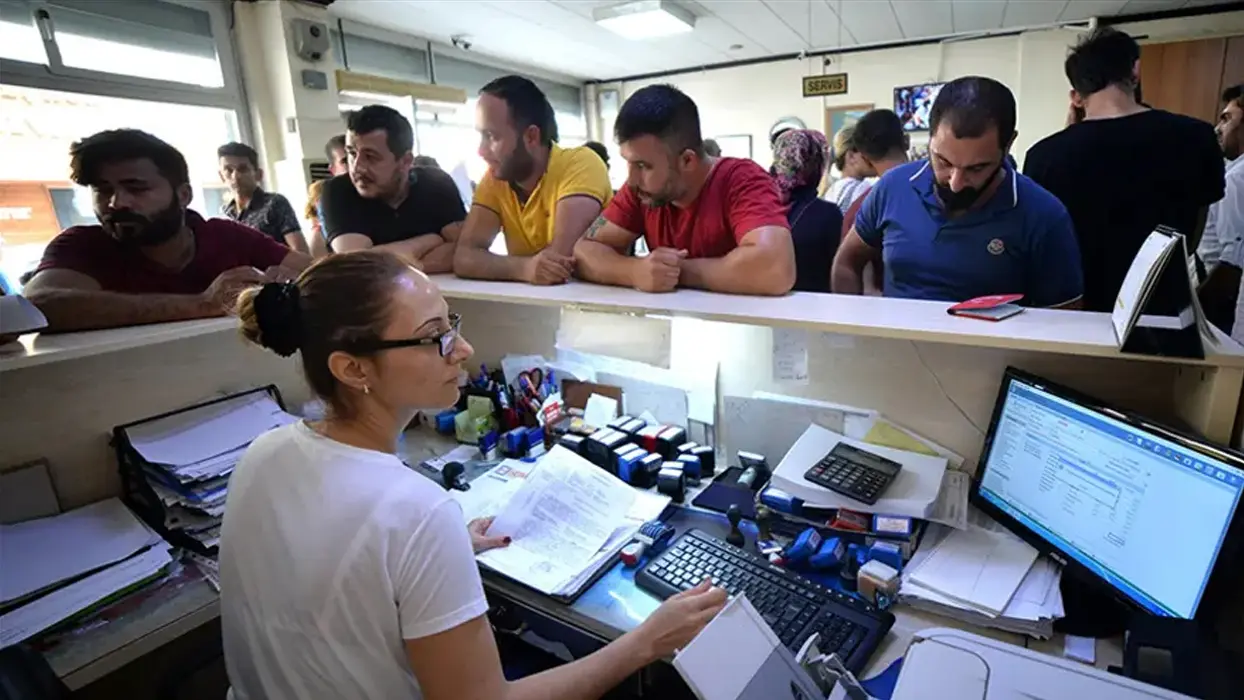 Noter mesaisine AYM freni! Yönetmelik Anayasa'ya takıldı