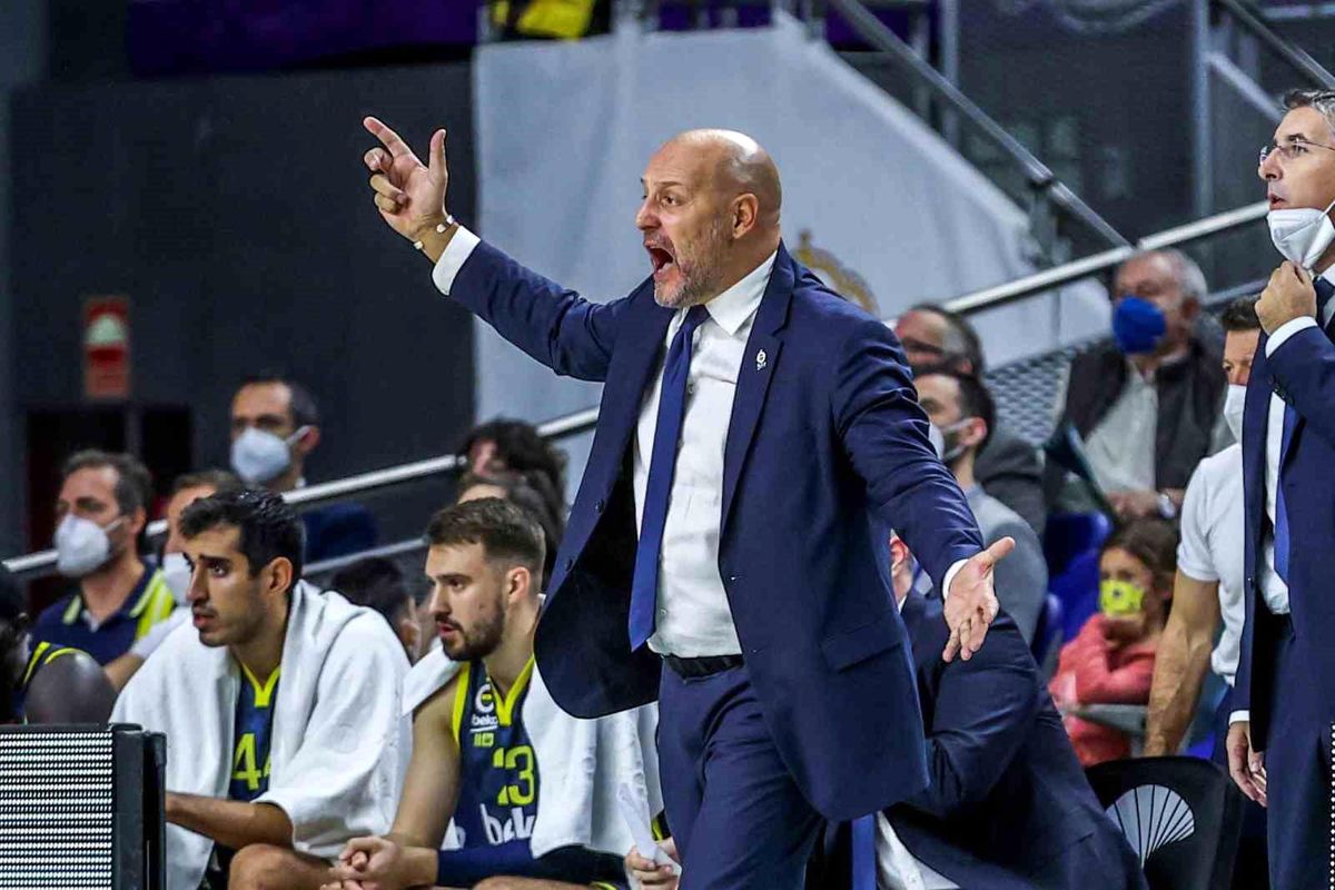 Bahçeşehir Koleji, başantrenör Aleksandar Djordjevic ile anlaştı
