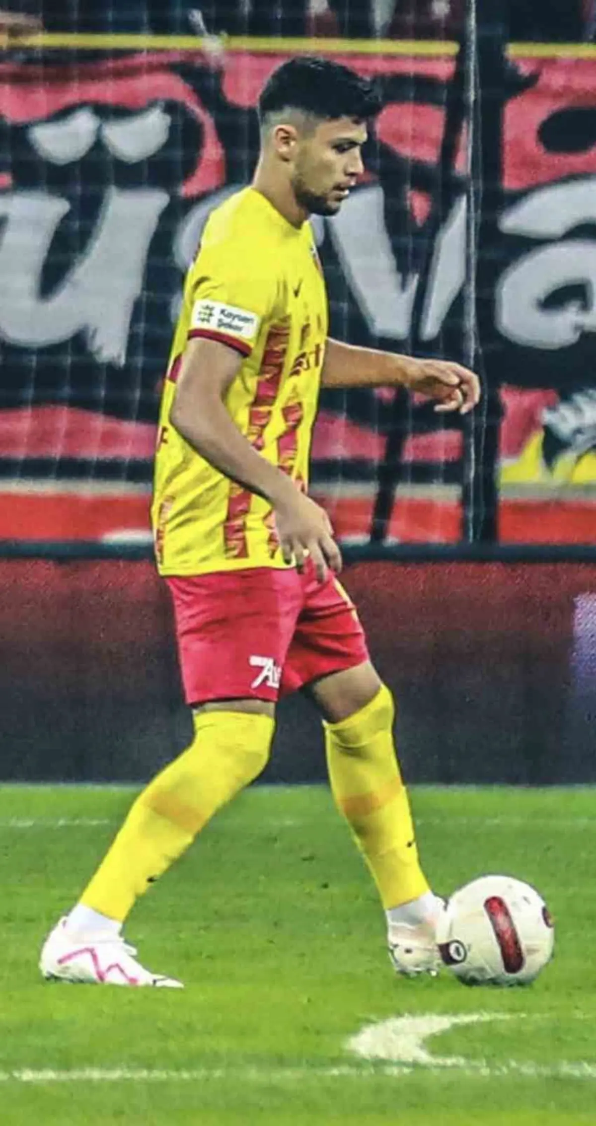 Kayserispor'da ayrılık! Arif Kocaman sözleşmesini feshetti