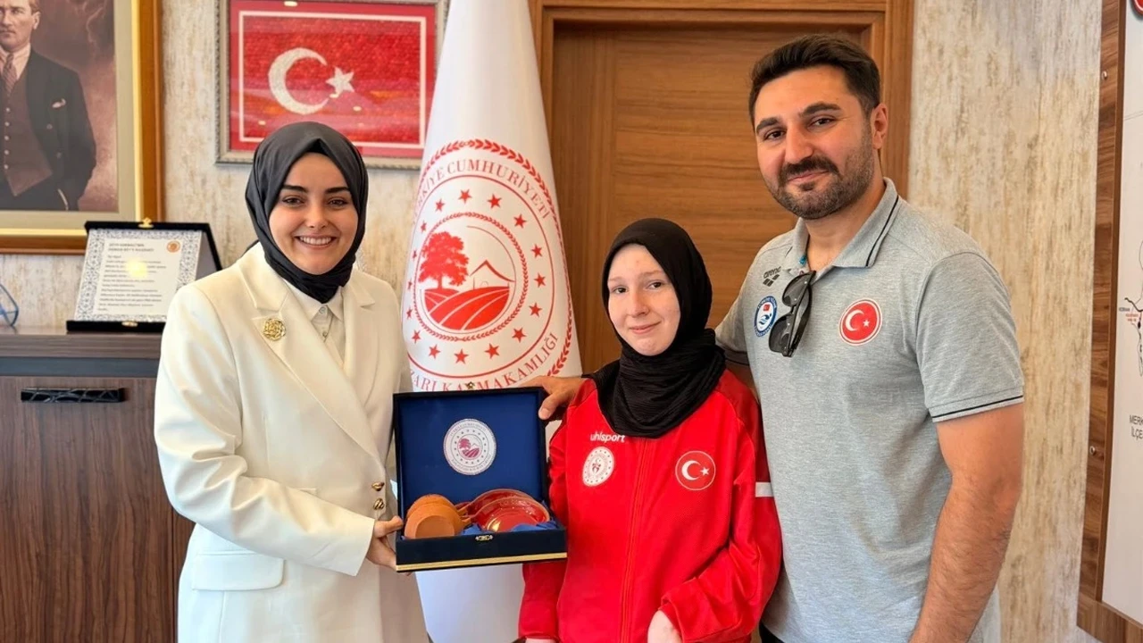 Paralimpik Milli Sporcu Yüce, Kaymakam Kılıç’ı ziyaret etti