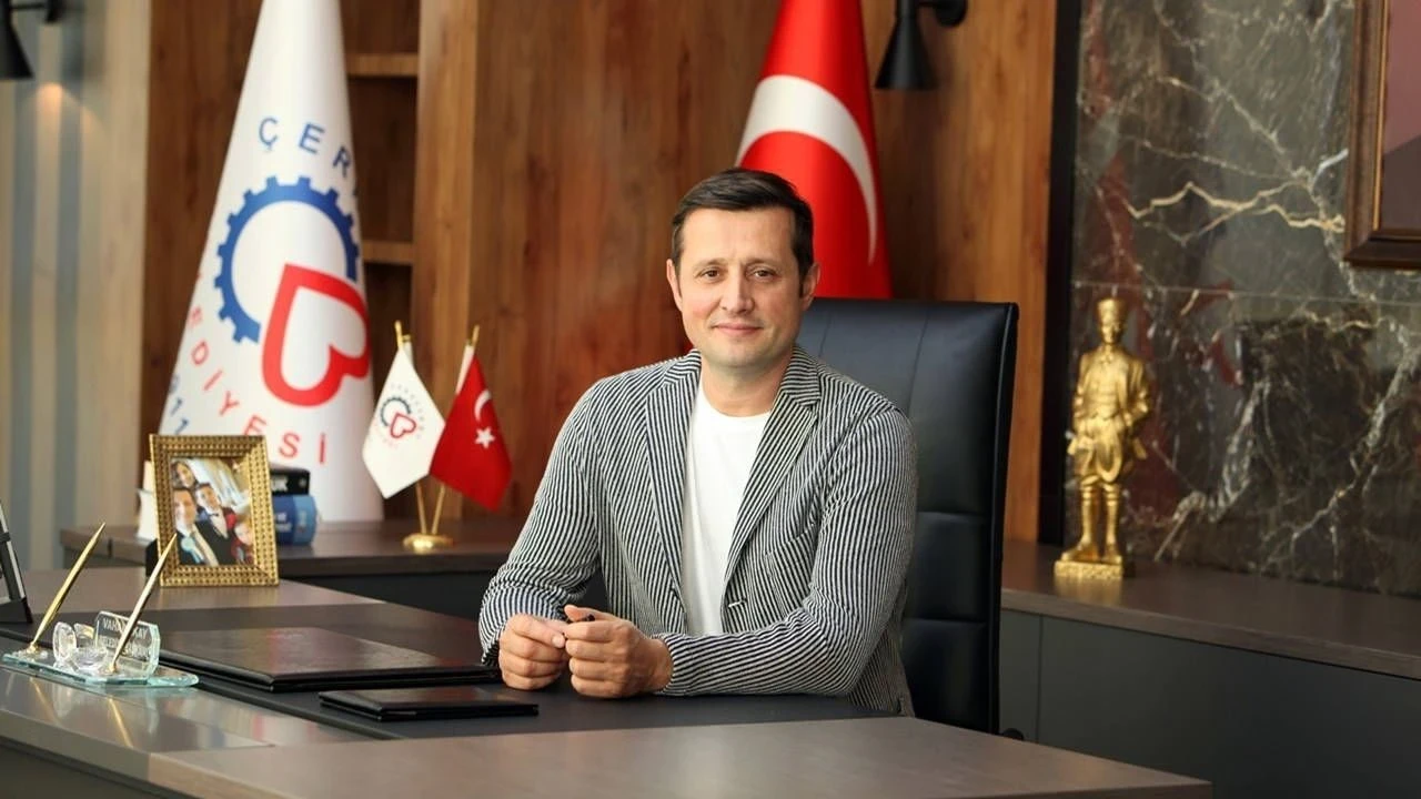 Vahap Akay kimdir, kaç yaşında?