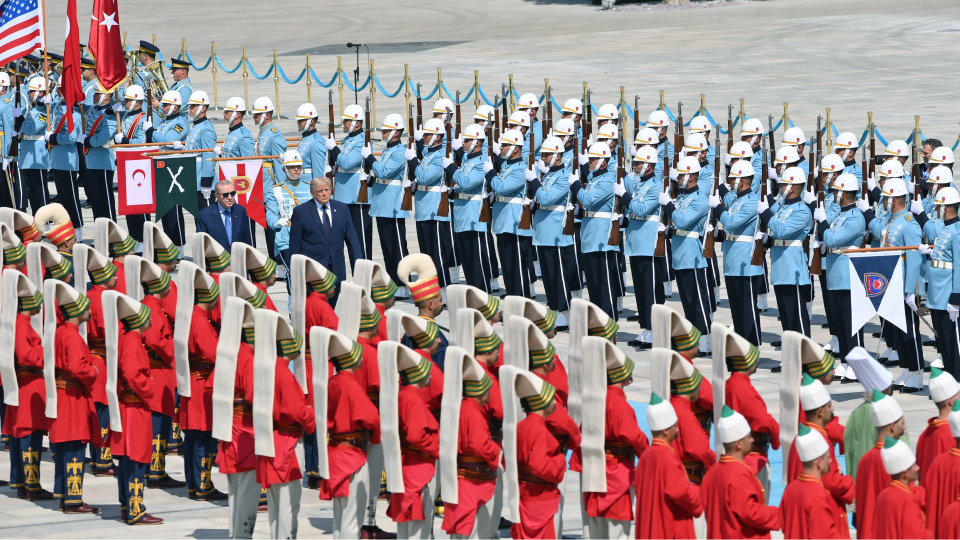 Dünya liderlerine 'Yeniçeri'li tören