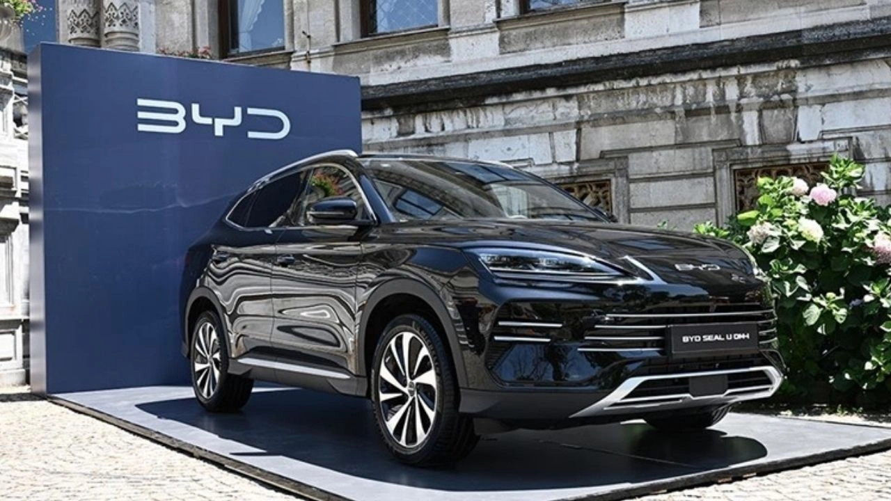BYD Türkiye'den vazgeçti, bakanlıktan açıklama geldi!