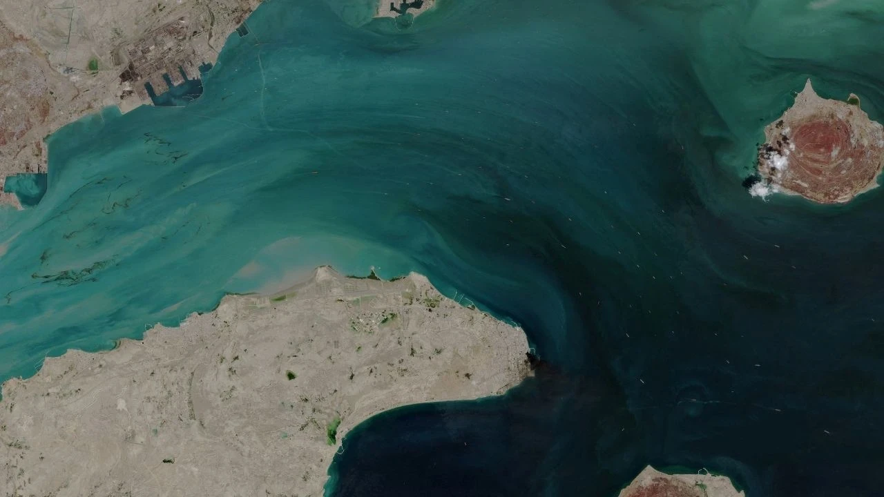ABD duyurdu: "24 saatte Hürmüz'den 20 milyon varil petrolo geçti"