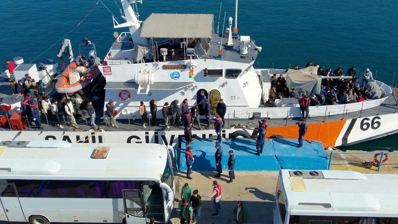 Kırklareli merkezli 4 ilde suç örgütü ve göçmen kaçakçılığı operasyonu: 17 zanlı tutuklandı