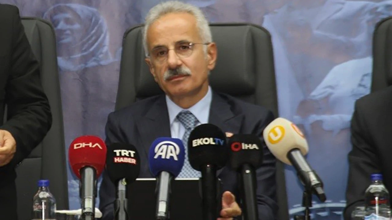 Uraloğlu: Türkiye yatırımlarla yoluna devam ediyor