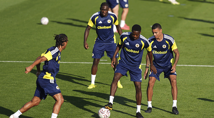 Fenerbahçe'de Gornik Zabrze maçı öncesi sakatlık! Kamp kadrosunda yer almadı
