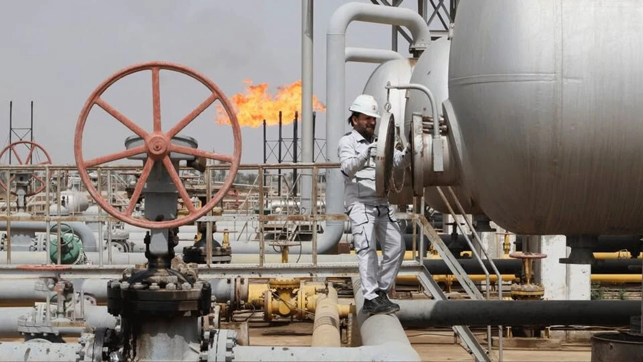 Irak’tan Çin ile enerji iş birliğinde yeni adım: Petrol anlaşmasına ek üretim onayı