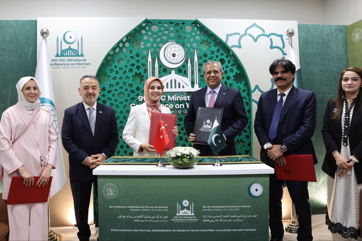 AİLE ve Sosyal Hizmetler Bakanı Mahinur Özdemir Göktaş, Pakistan Federal İnsan Hakları Bakanı ile görüştü