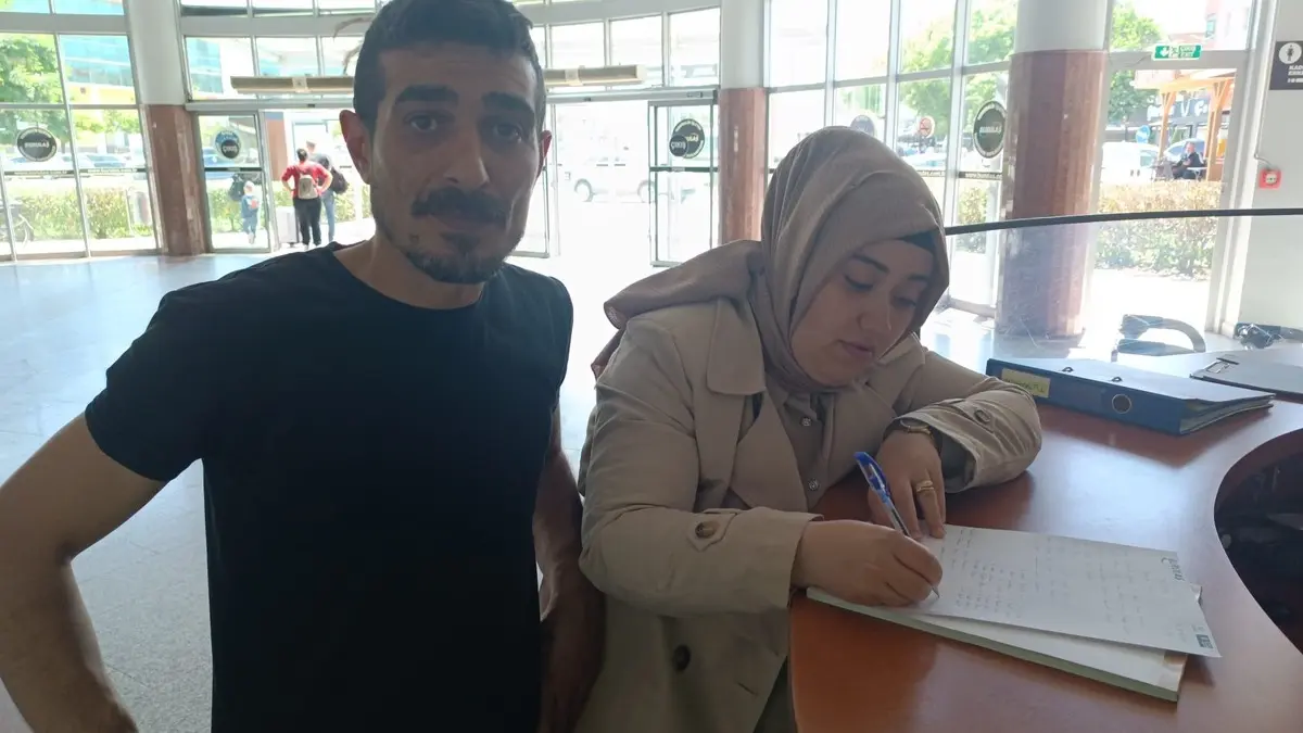 Terminalde unutup gitmiş: Bankta bulunan çantadan servet çıktı