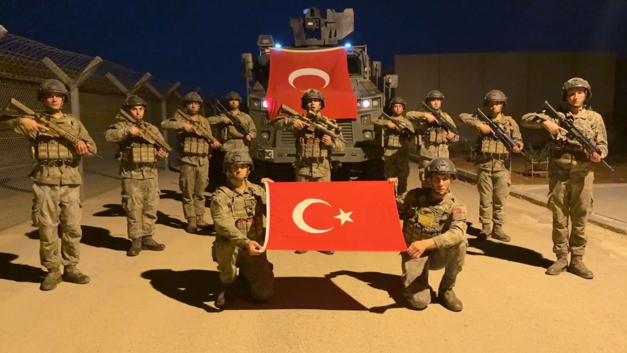Mehmetçik'ten Filenin Sultanlarına özel kutlama videosu