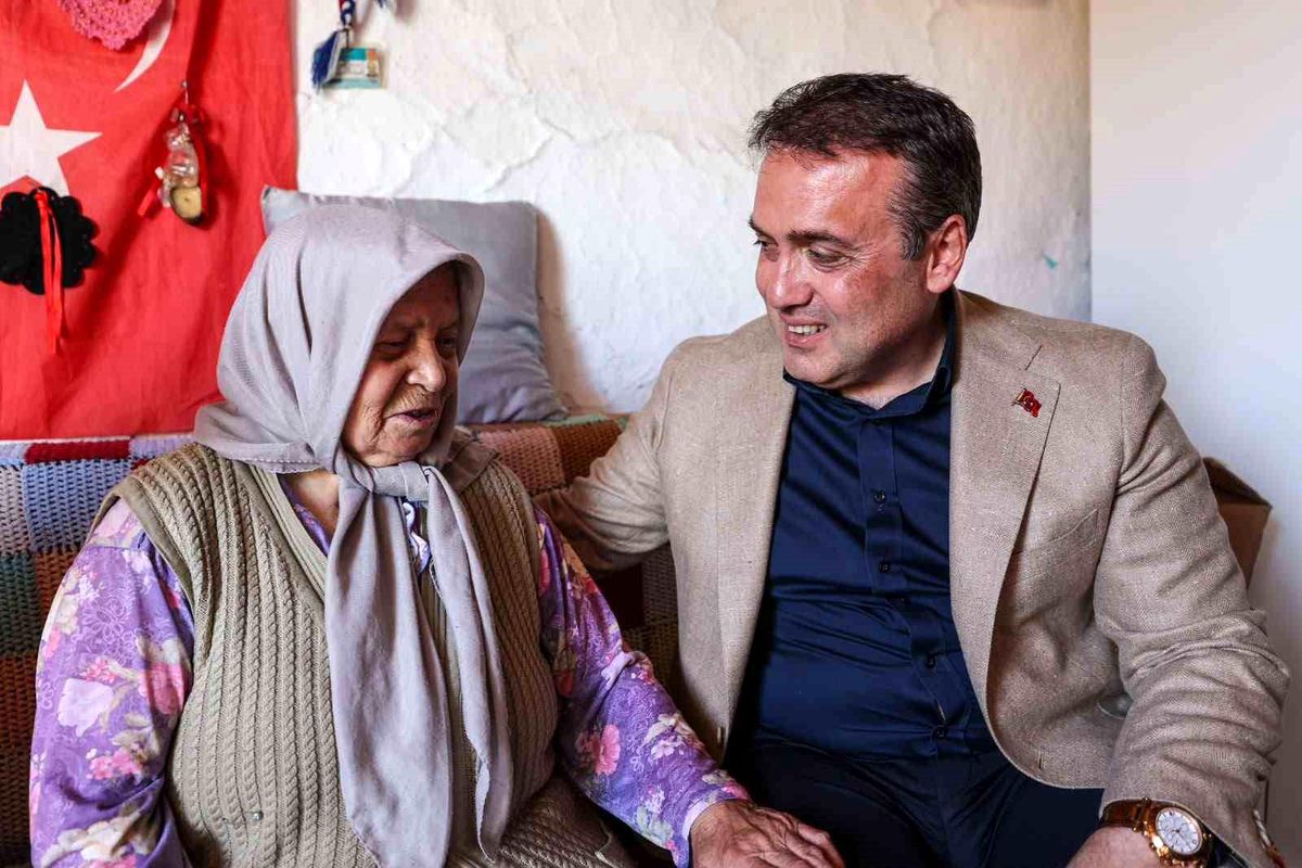Vali Sözer, yaşlı vatandaşın kapısını çaldı