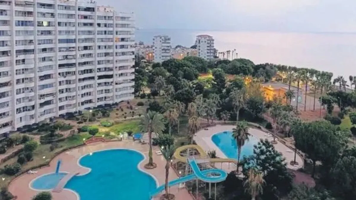 Mersin'de tesettürlü kadının havuza alınmaması soruşturmasında yeni gelişme: Savcılık itiraz etti, havuz görevlisi yeniden gözaltına alındı
