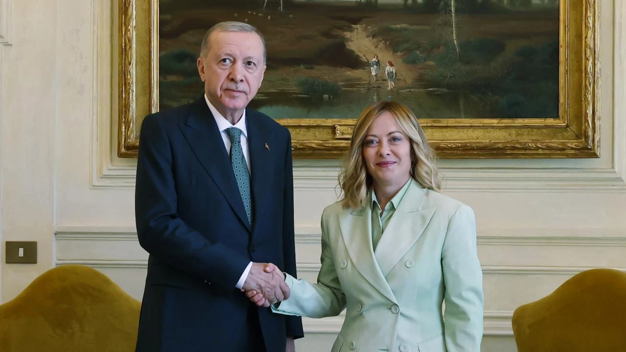 Erdoğan tavsiye edince Katil olurum demişti; Meloni sigarayı bıraktığını açıkladı