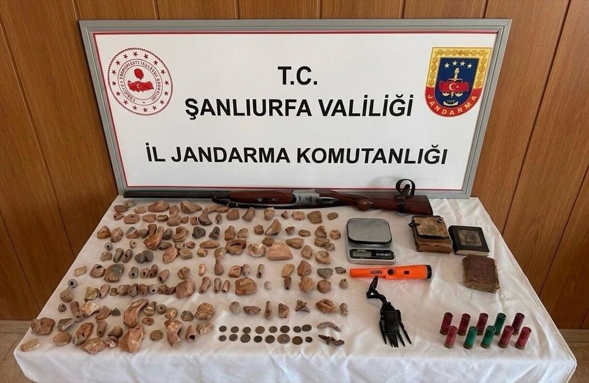 Şanlıurfa'da tarihi eser niteliğinde 159 parça ele geçirildi