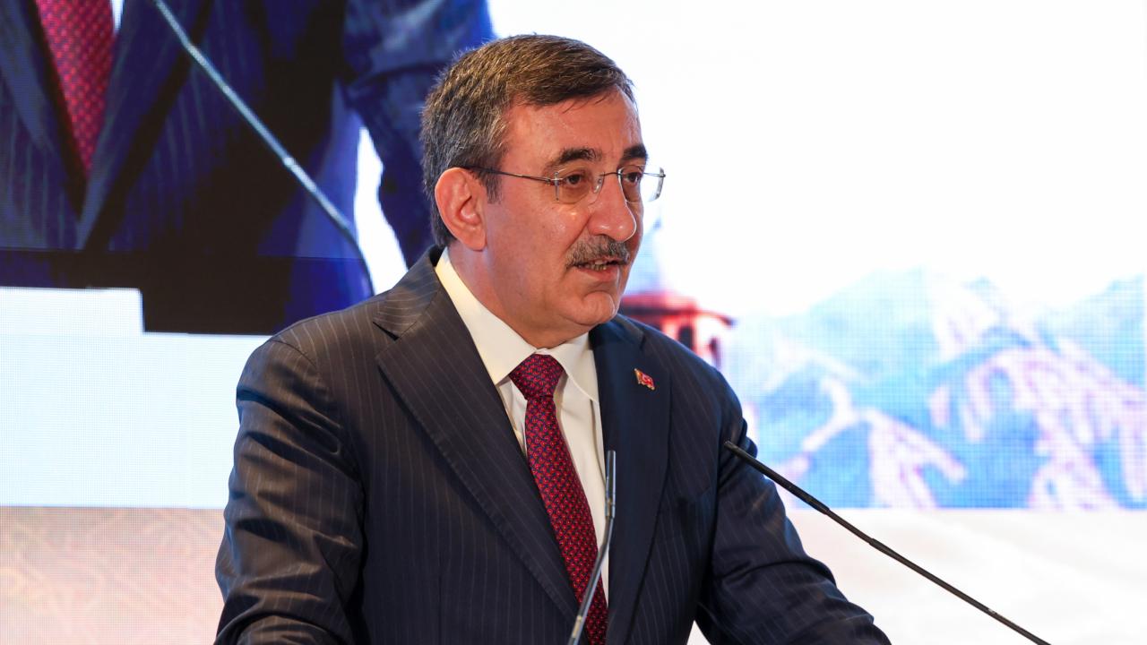 Cevdet Yılmaz: Tarihi muhabbetimizi ortak refaha çevirelim