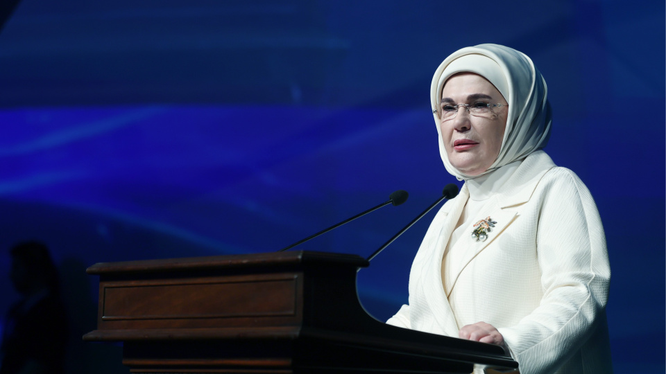 Emine Erdoğan, DOA makineleriyle geri dönüşüm kültürünün güçleneceğini söyledi