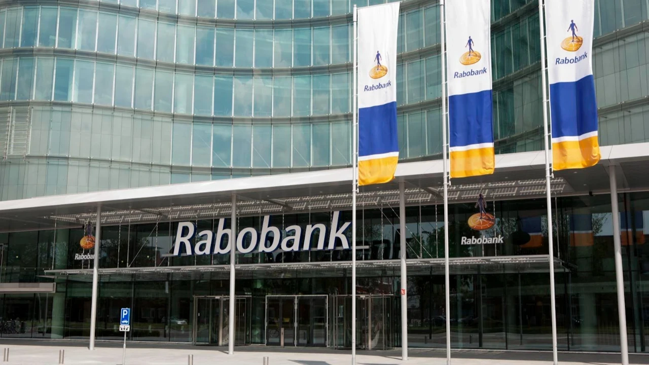 Kazaklar Türkiye'de banka alıyor