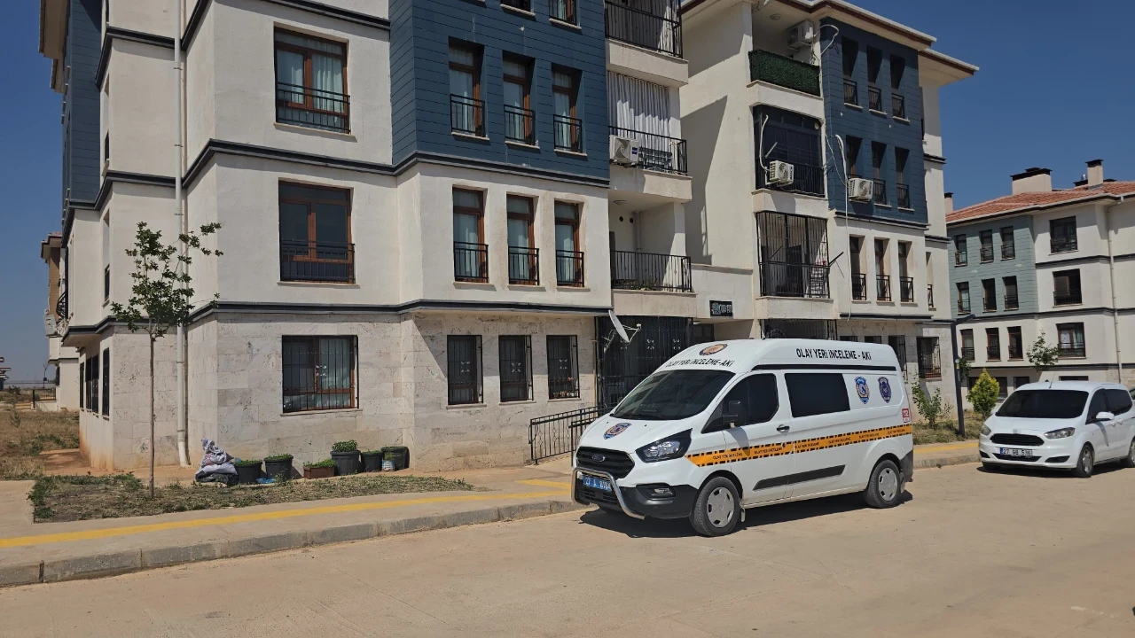 59 yaşındaki kadını öldürüp altınlarını çaldı: Katil apartman görevlisi çıktı