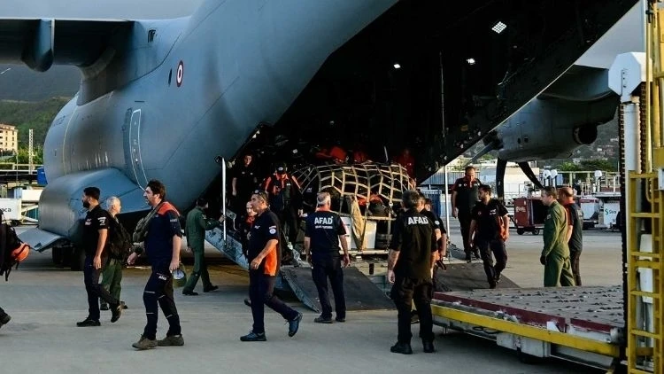 Türkiye’den yola çıkan arama kurtarma ekipleri Venezuela’da