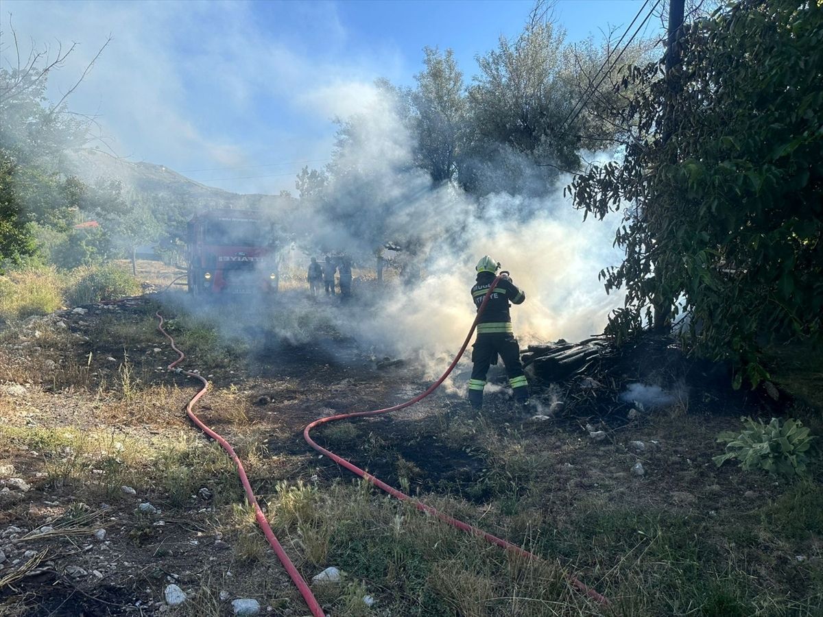 Muğla'da itfaiye 5 buçuk yılda 3 bin 268 çevre yangınına müdahale etti