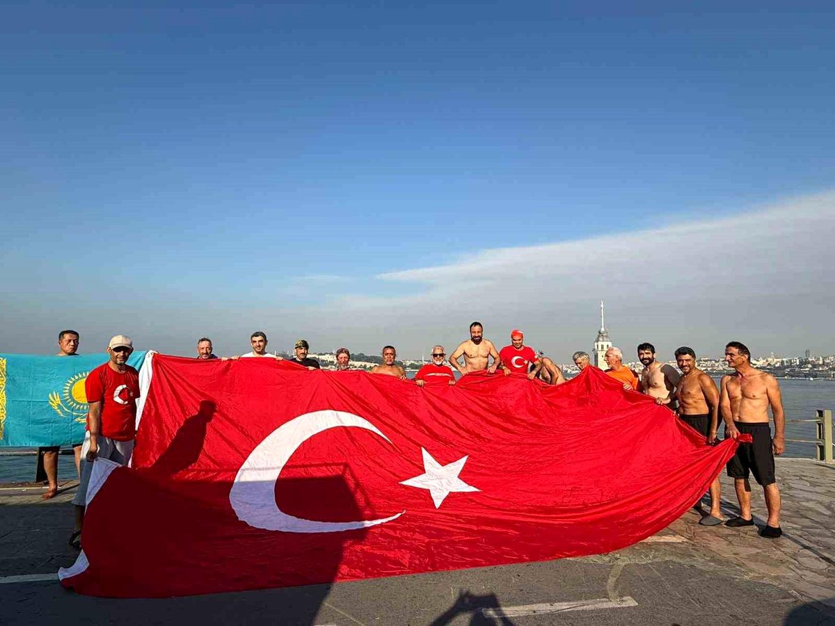15 Temmuz'un 10. Yılında Boğaz'da Anma Yüzüşü