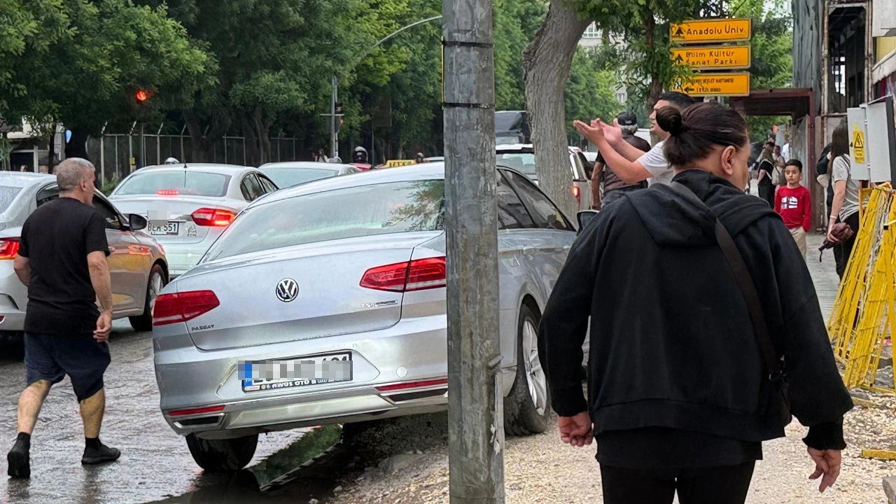 Şaka gibi olay: Levhayı görmezden geldi: İşte o sürücüye verilen para cezası