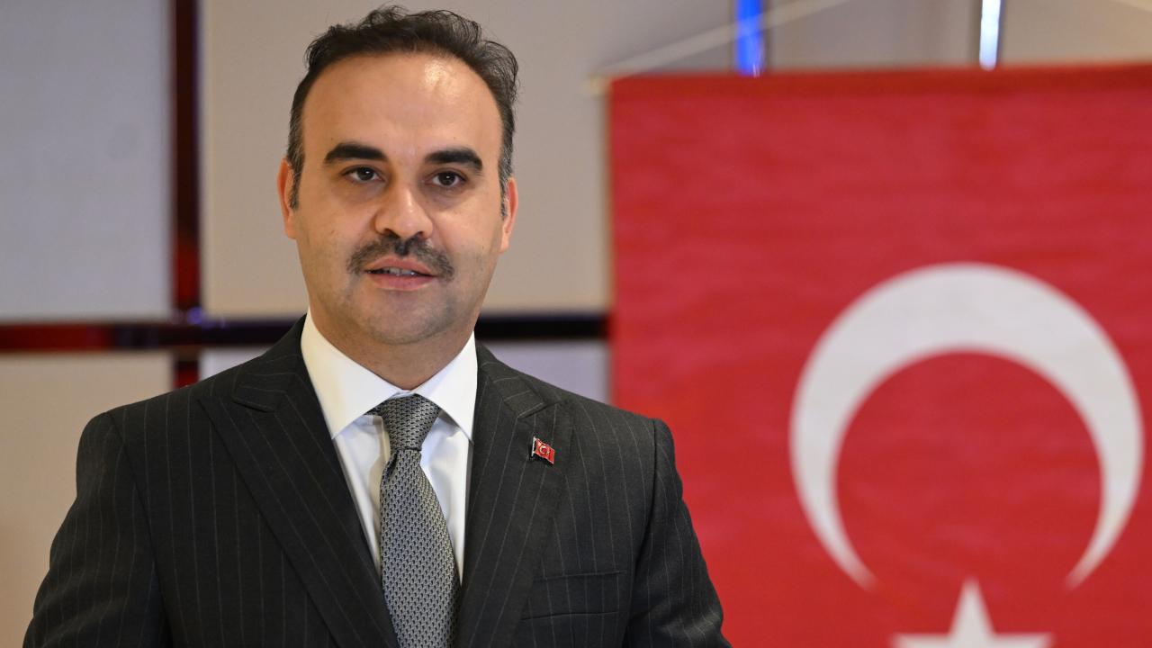 Bakan Kacır'dan Sıfır Atık Forumu'nda yoğun diplomasi trafiği