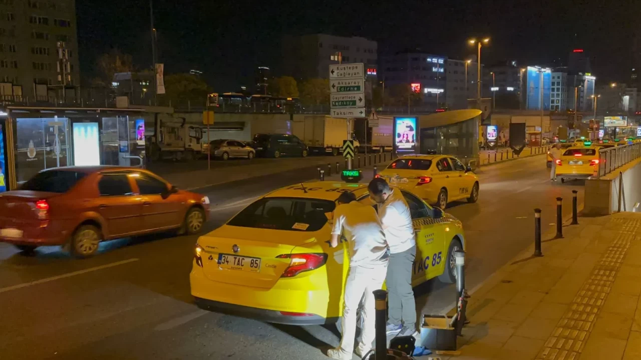 Şişli'de taksi şoförüne dehşet: Yolcunun saldırısı sonrası kalp krizi geçirdi!