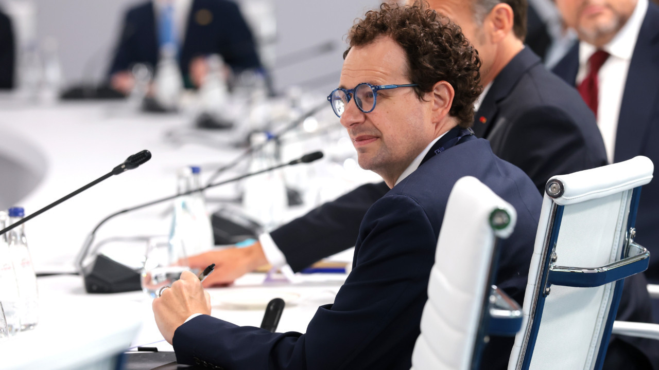 Anthropic CEO'su: Ucuz yapay zekayı yasaklamayın ama Çin'e sınır koyun