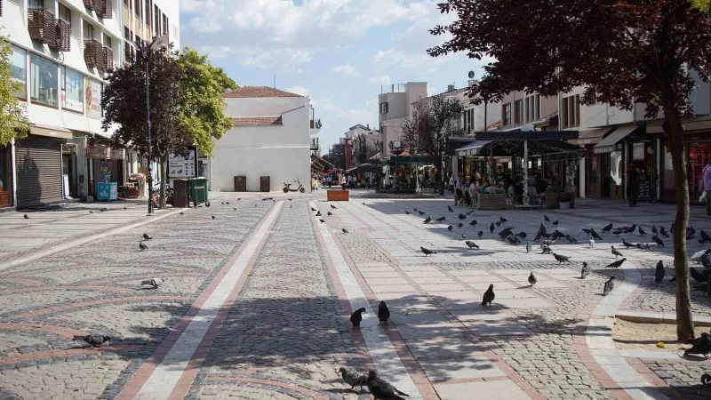 Edirne'yi sıcak hava dalgası vurdu: Cadde ve sokaklar boş kaldı