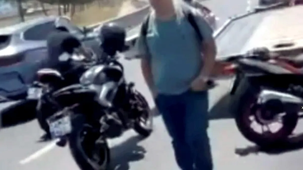 Direksiyon hakimiyetini kaybedip bariyerlere çarpan motosiklet sürücüsü hayatını kaybetti